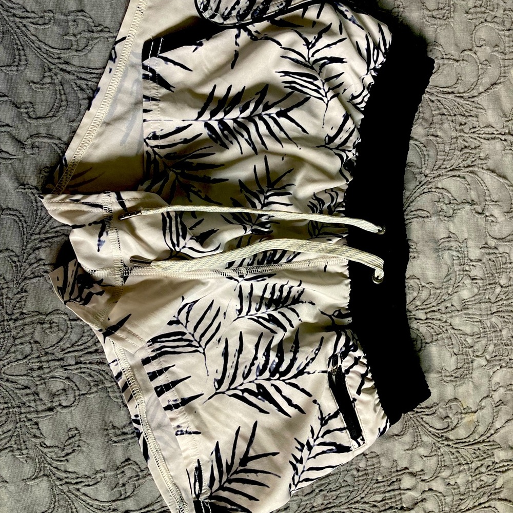 Almost new Viouri shorts